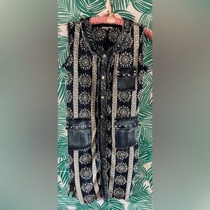 Adore denim vest w/ embroidered white pattern & studded details on pockets sz S